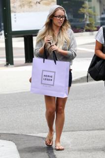 Lauren Conrad feet photo thumbnail