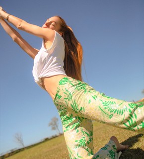 Marina Ruy Barbosa feet photo thumbnail