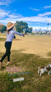 Giada De Laurentiis feet photo thumbnail