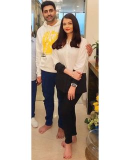 Aishwarya Rai Bachchan feet photo thumbnail