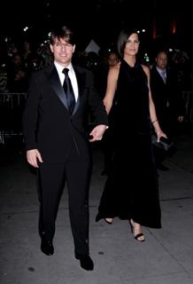 Katie Holmes feet photo thumbnail