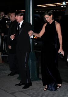 Katie Holmes feet photo thumbnail
