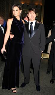 Katie Holmes feet photo thumbnail