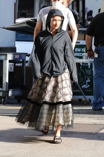 Olivia Wilde feet photo thumbnail