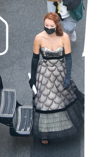 Olivia Wilde feet photo thumbnail