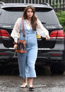 Brooke Vincent feet photo thumbnail