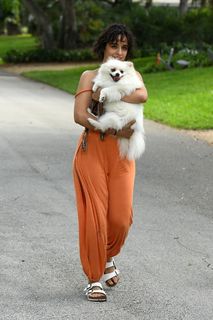 Camila Cabello feet photo thumbnail