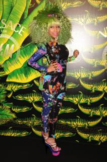 Nicki Minaj feet photo thumbnail