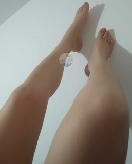 Isa Pes feet photo thumbnail