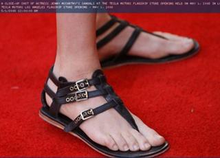 Jenny McCarthy-Wahlberg feet photo thumbnail