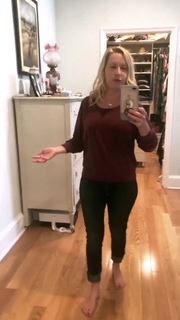 Angela Kinsey feet photo thumbnail