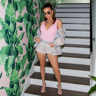 Chanel West Coast feet photo thumbnail