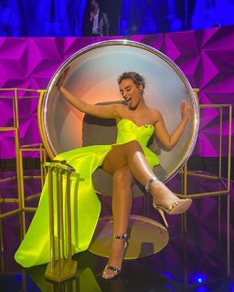 Perrie Edwards feet photo thumbnail