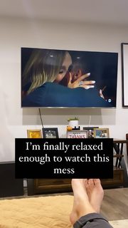 Rachel Ballinger feet photo thumbnail