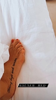 Natalia Siwiec feet photo thumbnail