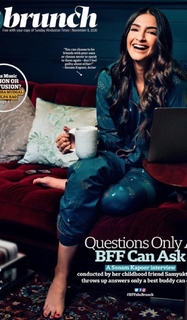 Sonam Kapoor feet photo thumbnail