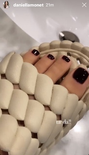 Daniella Monet feet photo thumbnail