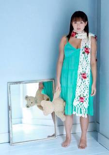 Ai Shinozaki feet photo thumbnail