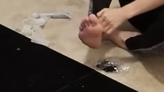 Kanako Urai feet photo thumbnail