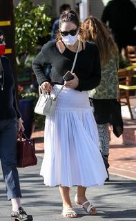 Katharine McPhee feet photo thumbnail