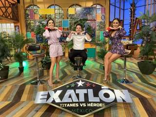 Cynthia Rodríguez feet photo thumbnail