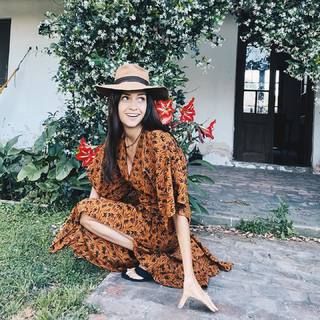 Zaira Nara feet photo thumbnail