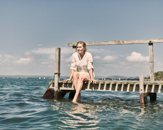 Kate Winslet feet photo thumbnail