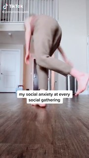 Jennette McCurdy feet photo thumbnail