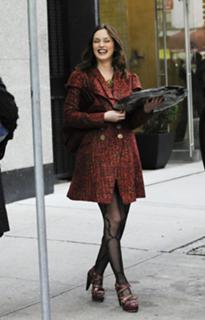 Leighton Meester feet photo thumbnail