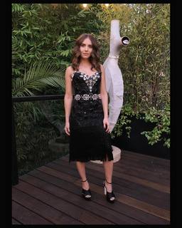 Alison Brie feet photo thumbnail