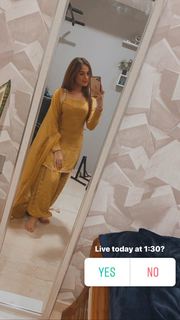 Jannat Zubair Rahmani feet photo thumbnail