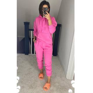 Frankie Bridge feet photo thumbnail