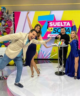 Vanessa Claudio feet photo thumbnail