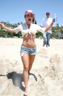 Britney Spears feet photo thumbnail