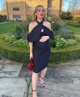 Helen Flanagan feet photo thumbnail