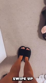 Chloe Ferry feet photo thumbnail