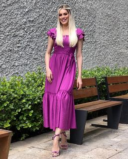 Renata Fan feet photo thumbnail