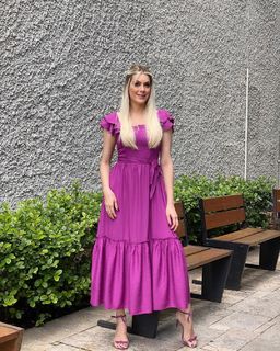 Renata Fan feet photo thumbnail
