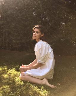 Kate Mara feet photo thumbnail