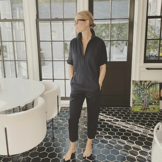 Gwyneth Paltrow feet photo thumbnail