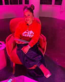 Angela Yee feet photo thumbnail