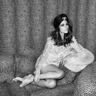 Paula Echevarría feet photo thumbnail