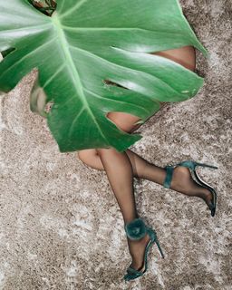 Xenia Tchoumitcheva feet photo thumbnail