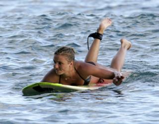 Cameron Diaz feet photo thumbnail