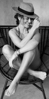 Juliana Paes feet photo thumbnail