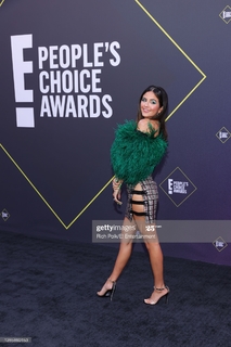 Erin Lim feet photo thumbnail