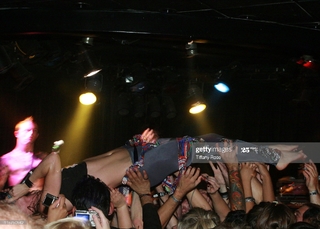 Juliette Lewis feet photo thumbnail