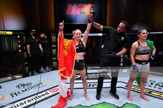 Valentina Shevchenko feet photo thumbnail