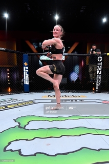 Valentina Shevchenko feet photo thumbnail