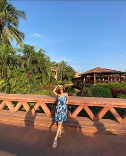 Anushka Sen feet photo thumbnail